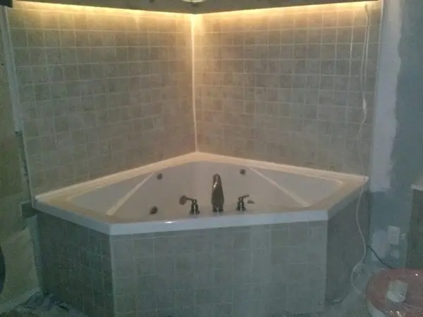 Bathroom fixture and lighting project