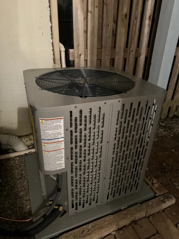 Outdoor air-conditioning condenser