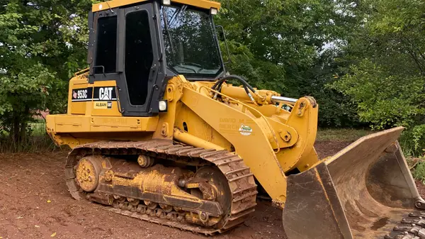 Heavy excavation equipment shown on the MJ Contractors profile