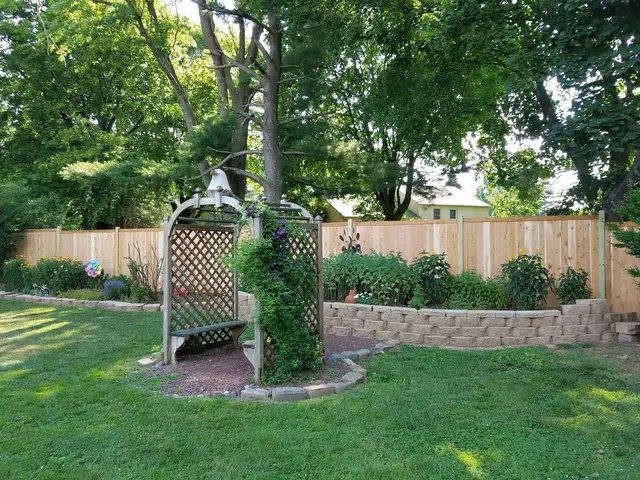 Wood Fences context for 215 FENCE LLC