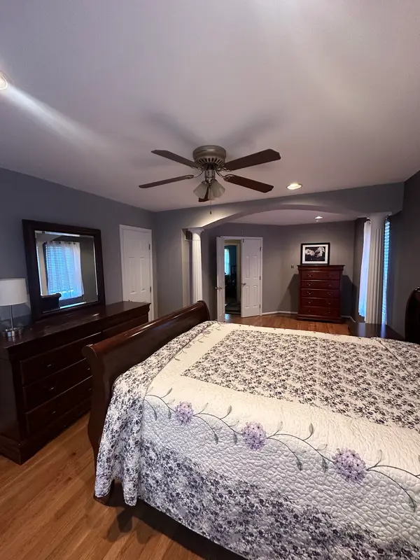 Painted bedroom walls and ceiling