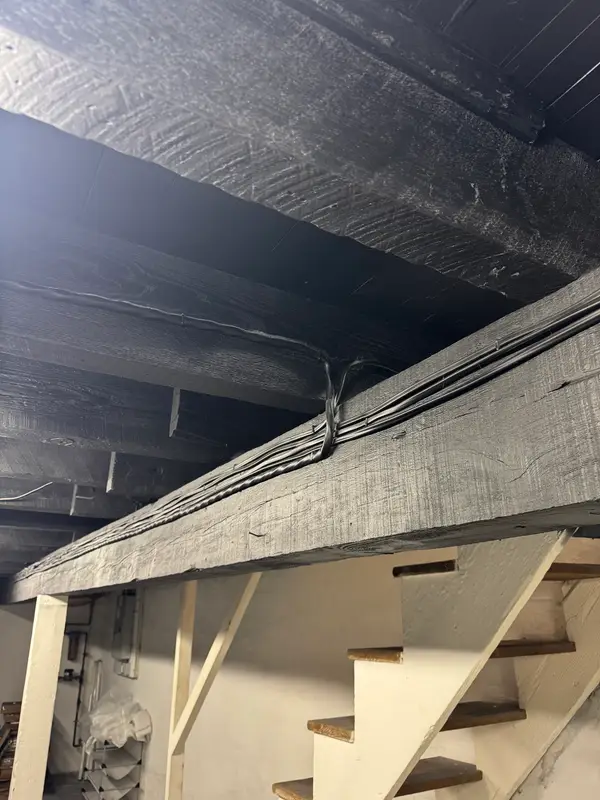 Exposed ceiling detail