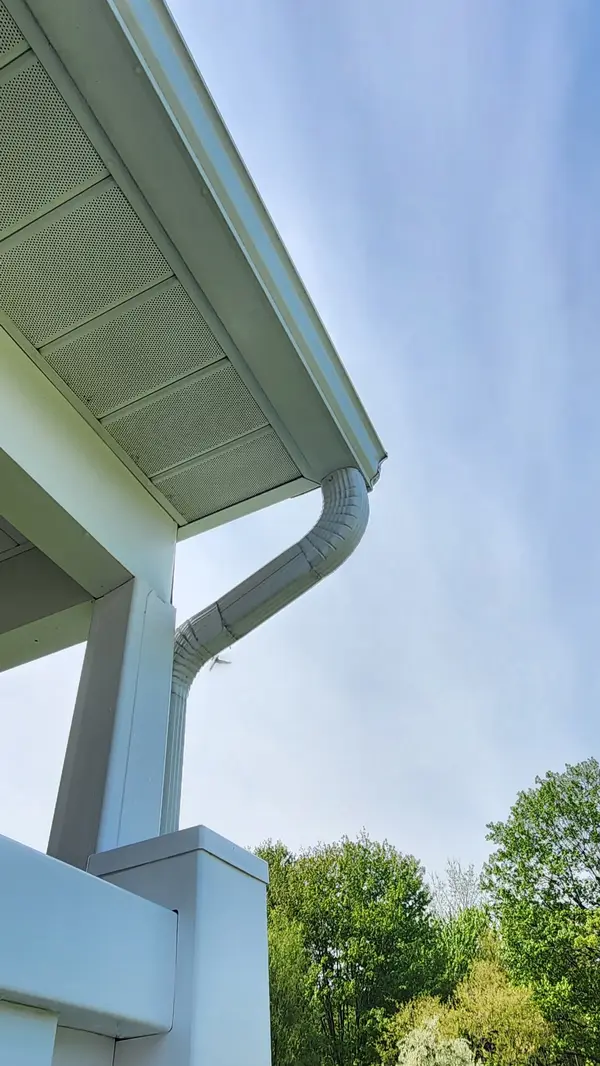 Roofline and gutter detail