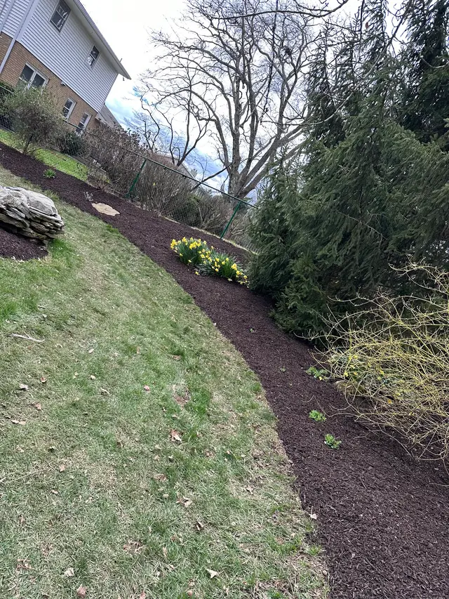 Mulch Installation context for GreenWorks Lawn & Landscape Services, LLC