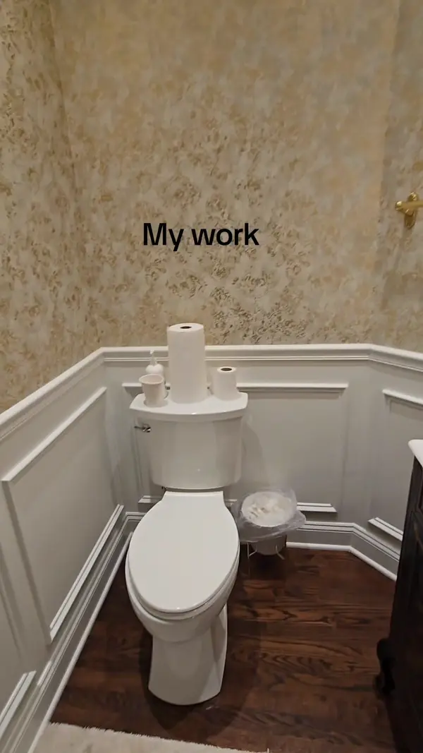 Decorative bathroom wall finish