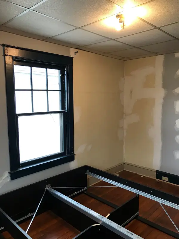 Drywall finish around a window