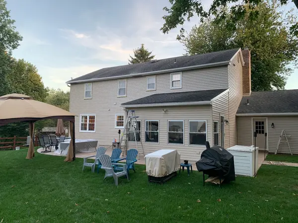 Rear exterior and window trim