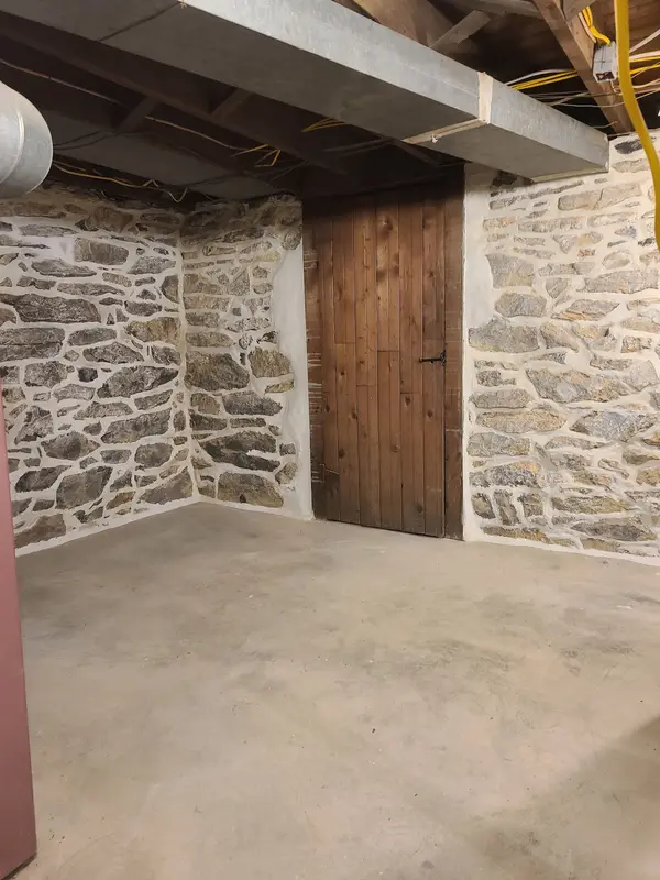 Stone foundation interior