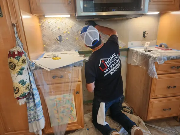 Kitchen backsplash work