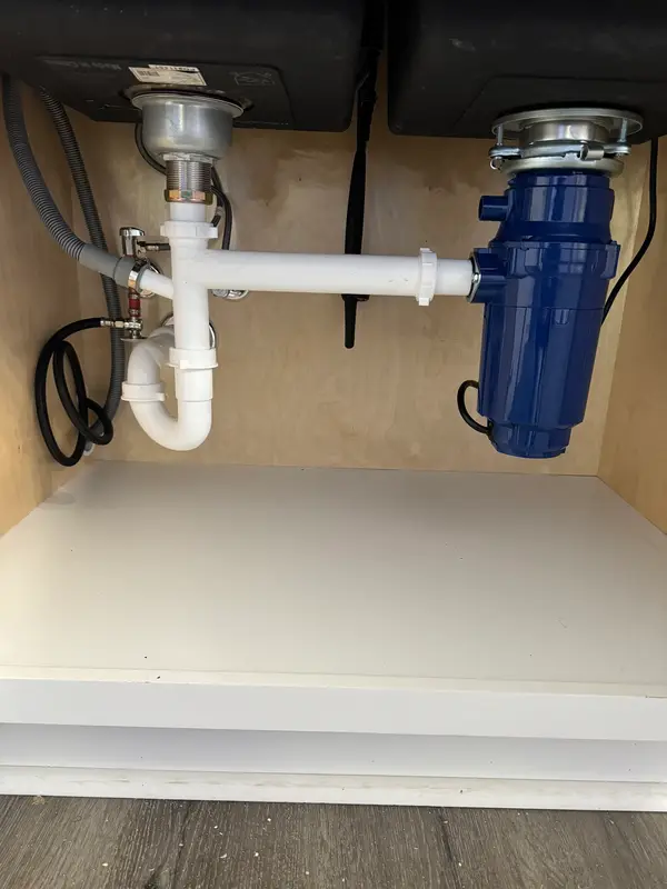 Under-sink plumbing and filter